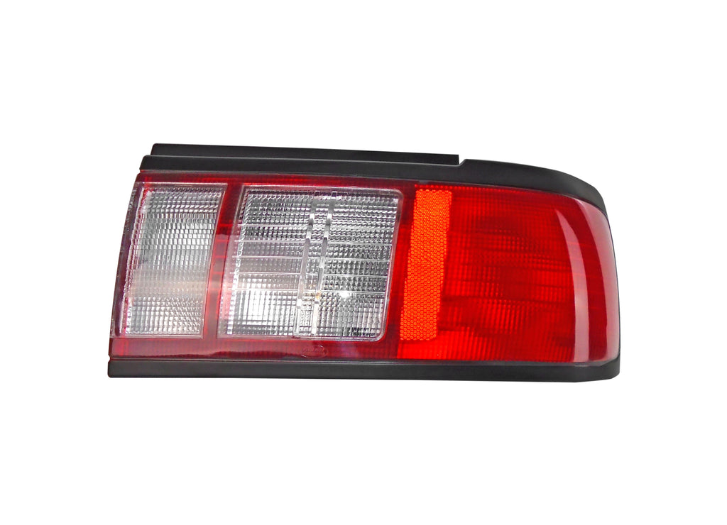 CALAVERA DERECHA FILO NEGRO CON ARNES NISSAN TSURU III 1.6 L 2001-2004