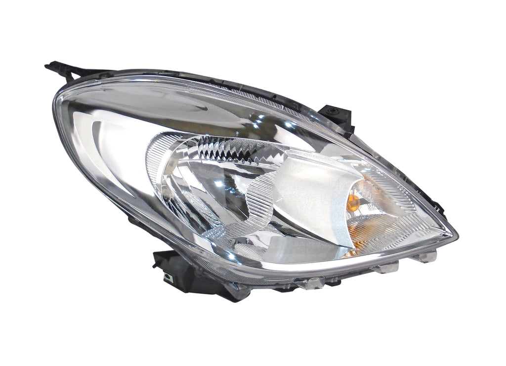 FARO DERECHO NISSAN VERSA 1.8 L 2011-2012