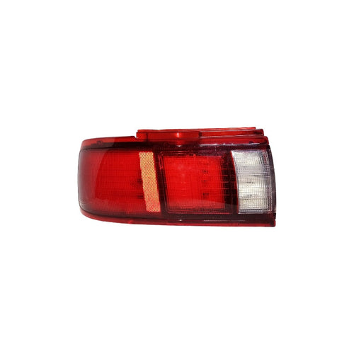 CALAVERA IZQUIERDA 52 LEDS CON MOVIMIENTO NISSAN TSURU III 2 L 1994-1996 IPADSA