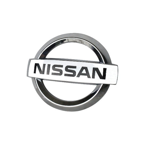 Emblema para parrilla NISSAN NP300 2.4 L 2010-2014