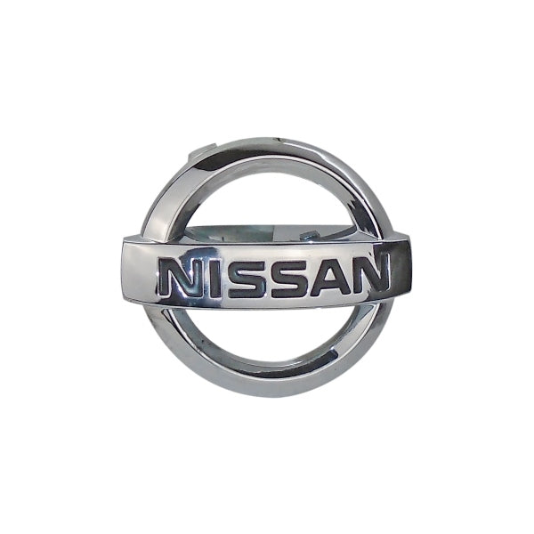 Emblema para parrilla NISSAN PLATINA 1.6 L 2002-2010